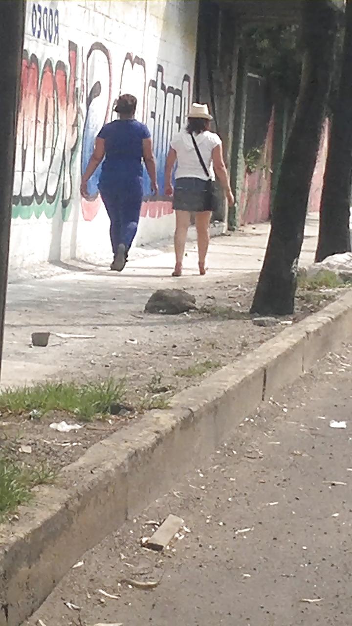 18P Flashing, exhibicionismo, mostrando el pene en la calle 5