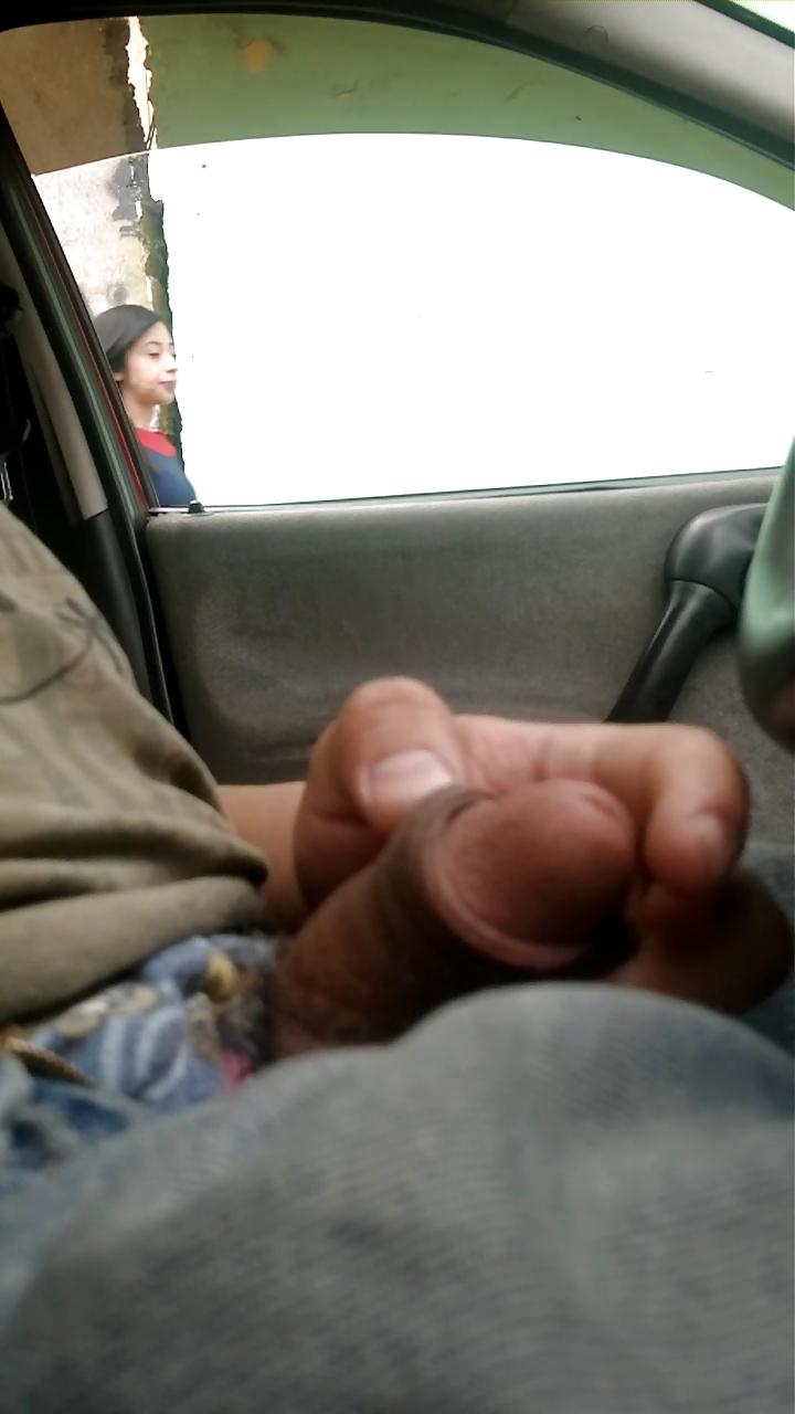 18P Flashing, exhibicionismo, mostrando el pene en la calle 5