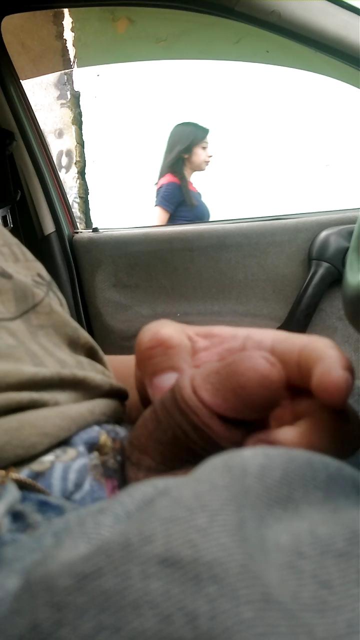 18P Flashing, exhibicionismo, mostrando el pene en la calle 5