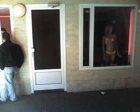 25P Window hookers, putes en vitrine