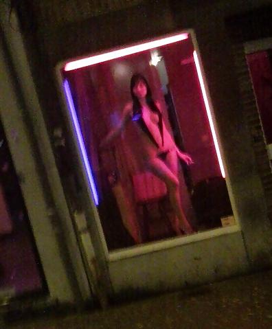 25P Window hookers, putes en vitrine