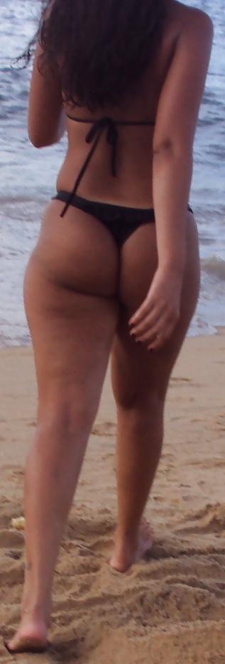 19P Brazilian summer at the beach