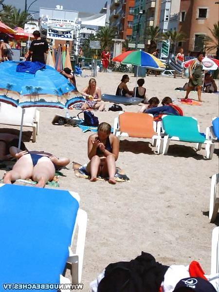 25P Beach Girls