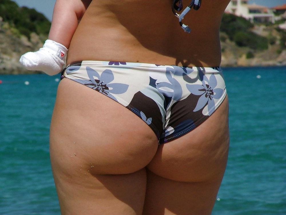 25P Buttocks chiappe culo nalgas fesses Arsch ass troia beach