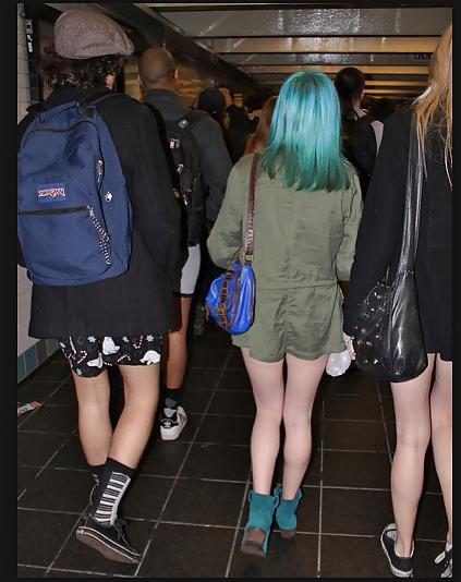 25P NYC: No Pants Subway Ride 2013, Pt. 2