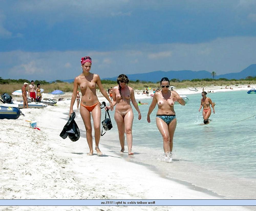 25P Young nudist beach teens 