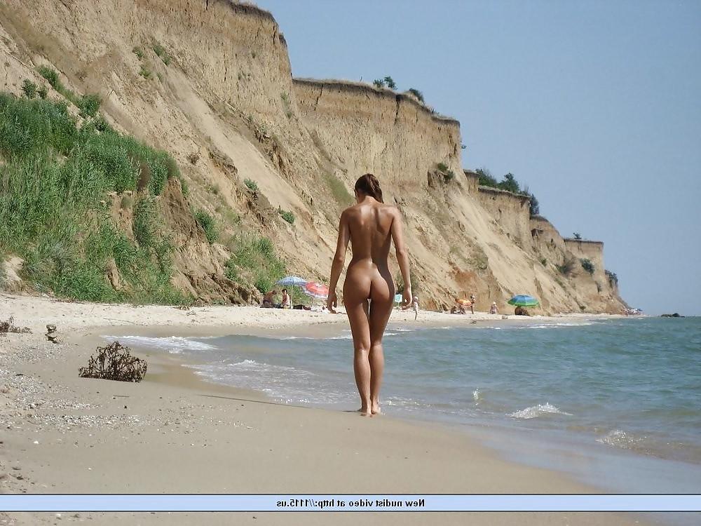 25P Young nudist beach teens 