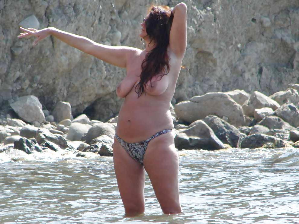 25P The beach 176