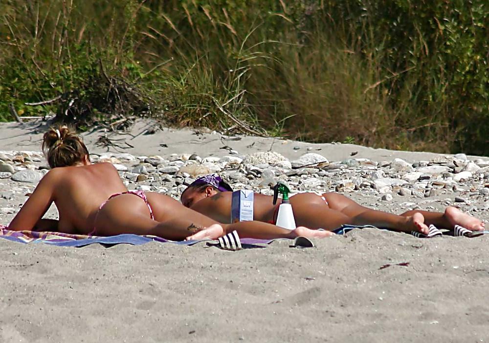 25P The beach 176