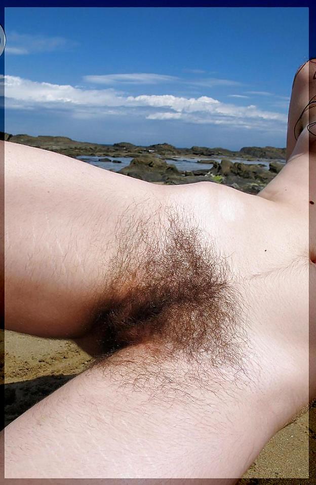 25P Amazing Hairy Pussy