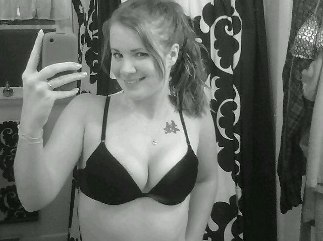 25P Best College Girl Selfshots 