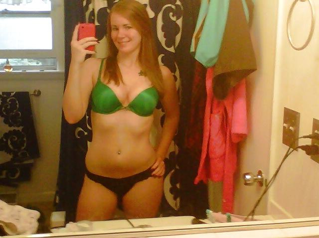 25P Best College Girl Selfshots 