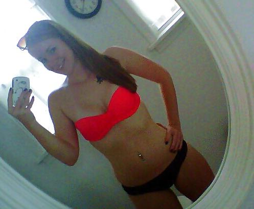 25P Best College Girl Selfshots 
