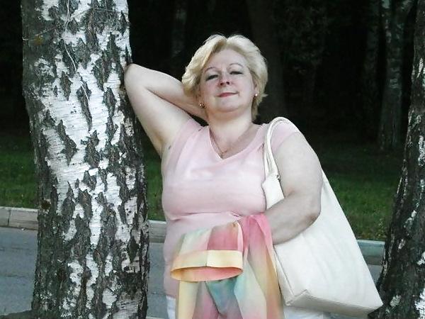 25P Beautiful mature woman's!