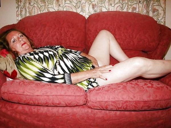 25P Beautiful mature woman's!