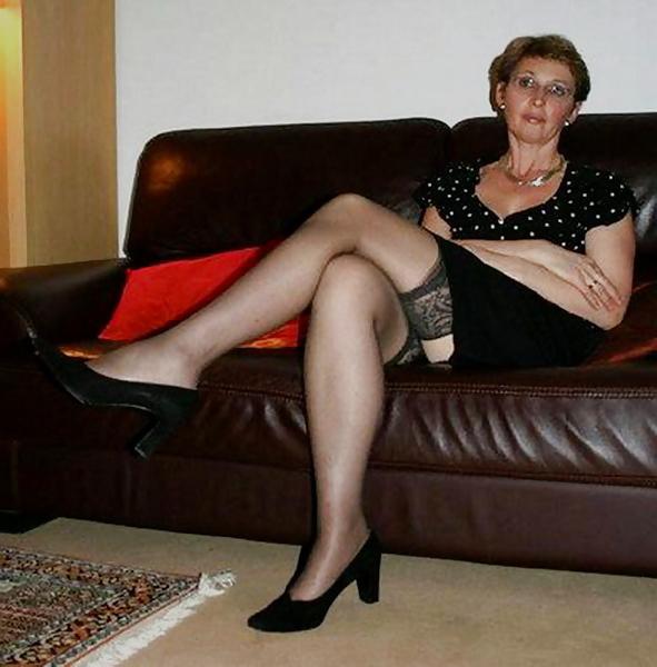 25P Beautiful mature woman's!