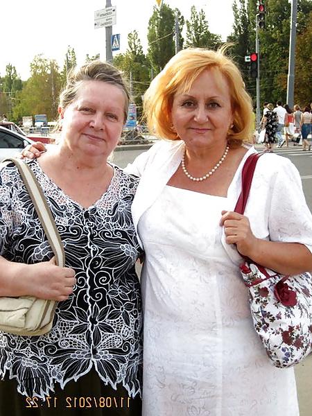 25P Beautiful mature woman's!