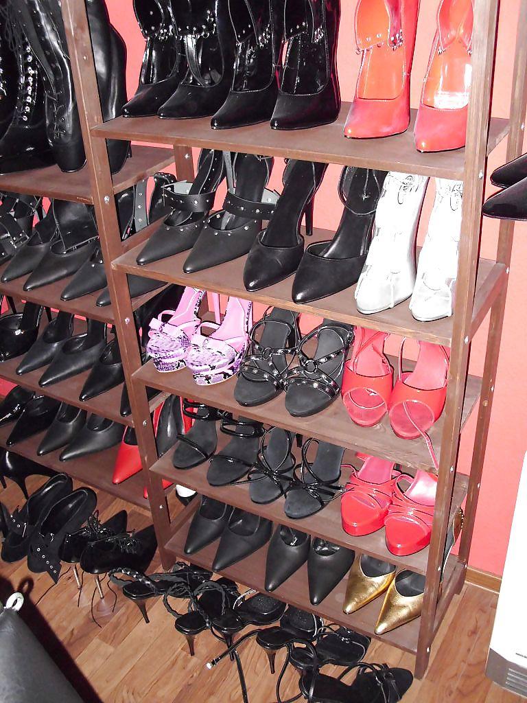 25P Lina Leather