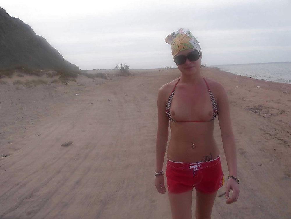 25P The beach 53