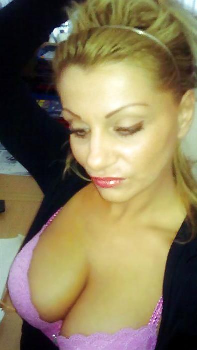 25P Sandra hot milf - serbian