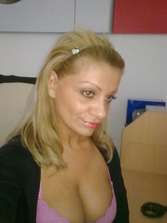 25P Sandra hot milf - serbian