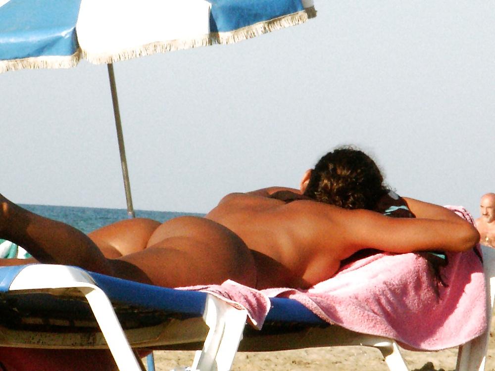 13P Black on the beach