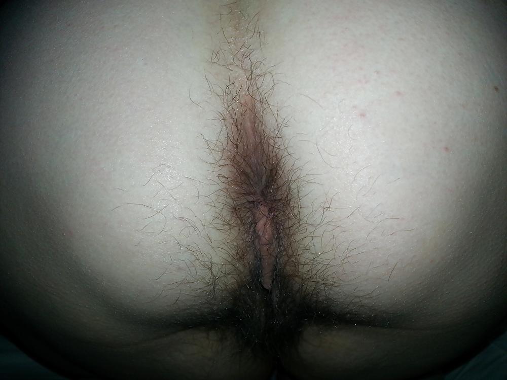 25P My hairy wifes pussy and ass