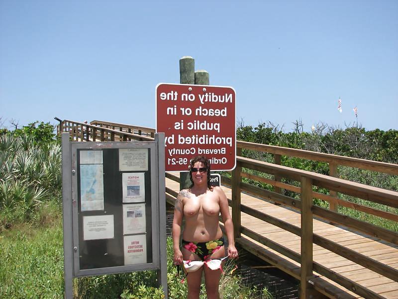 15P Flashing Females 10