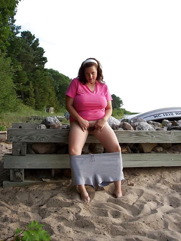 25P MILF Flashing - 32