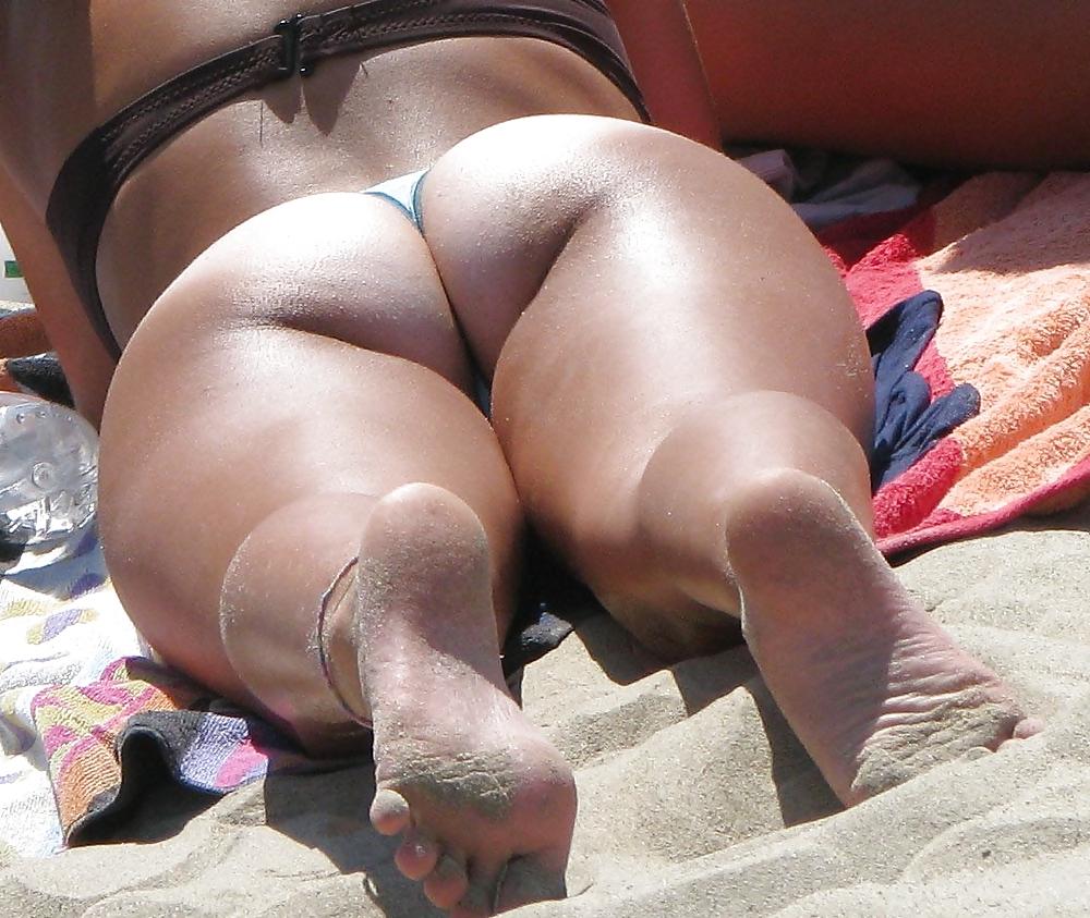 25P Ass in the beach...amazing!
