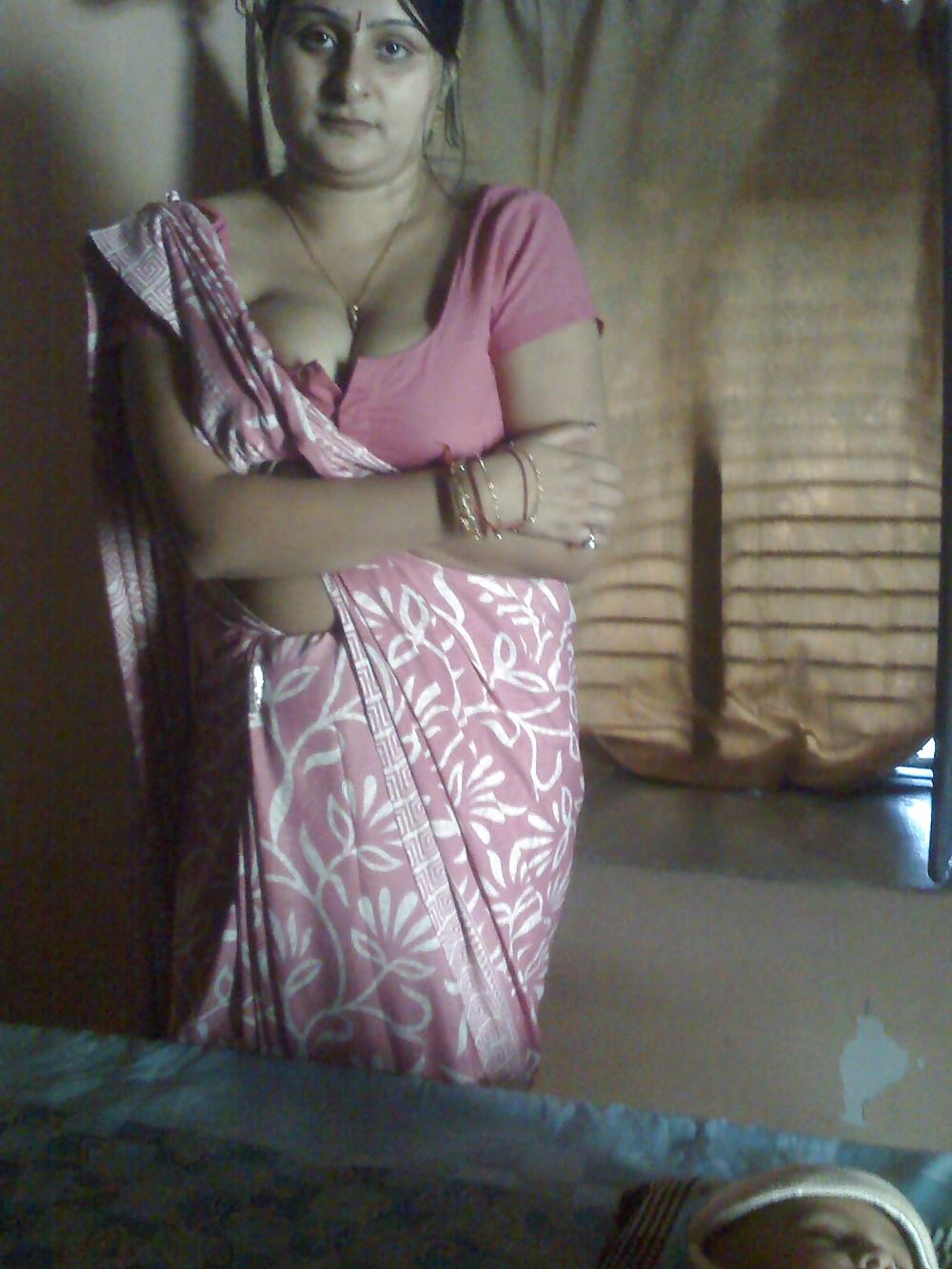 25P Desi MILF