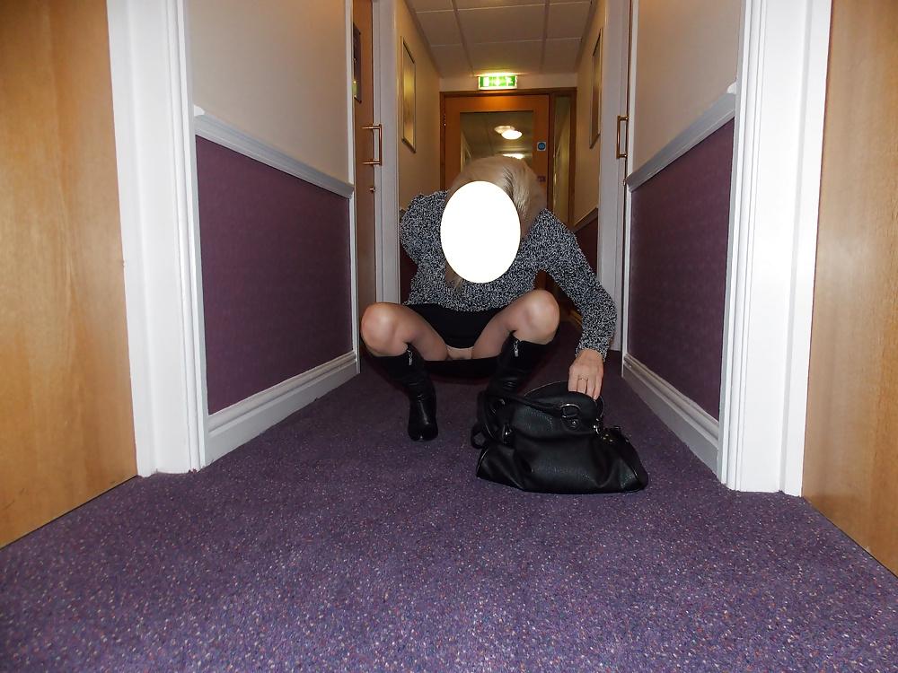25P Upskirt Flashing