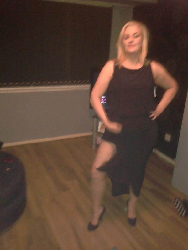 25P Scottish spread wife