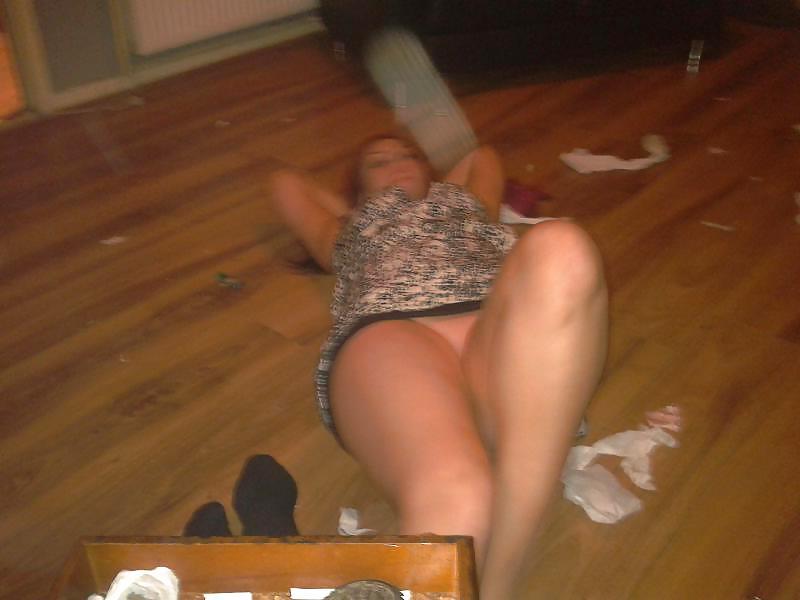 25P Scottish spread wife