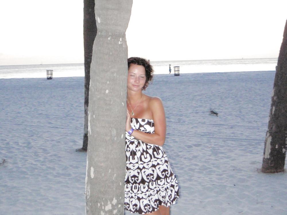 25P Young Woman, nice Holidays