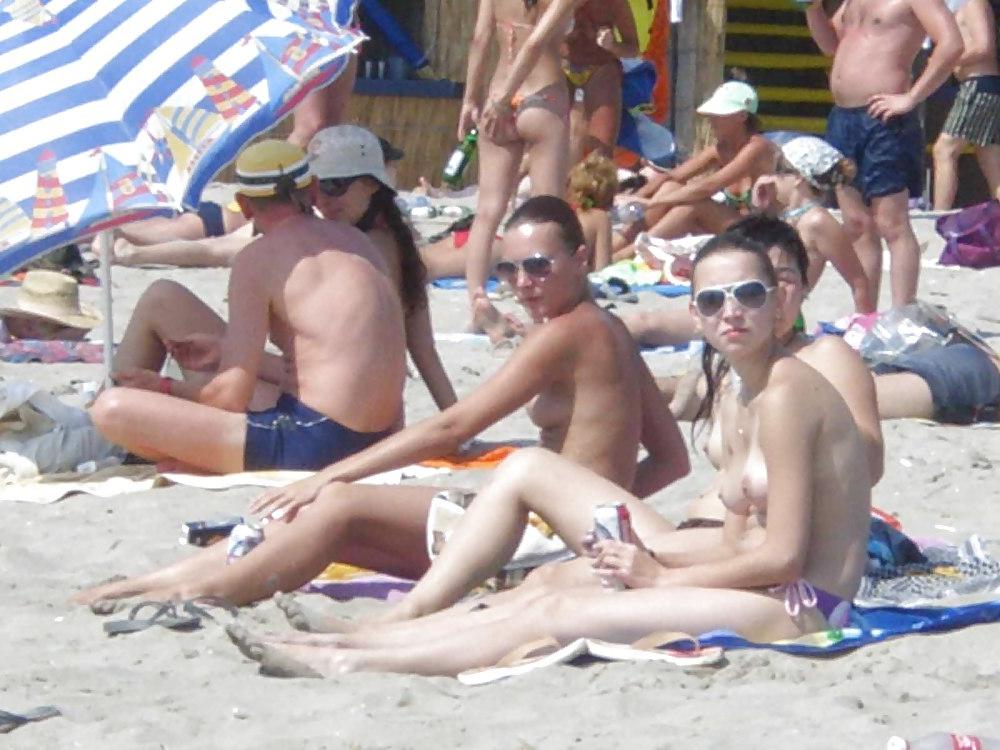 25P The beach 154