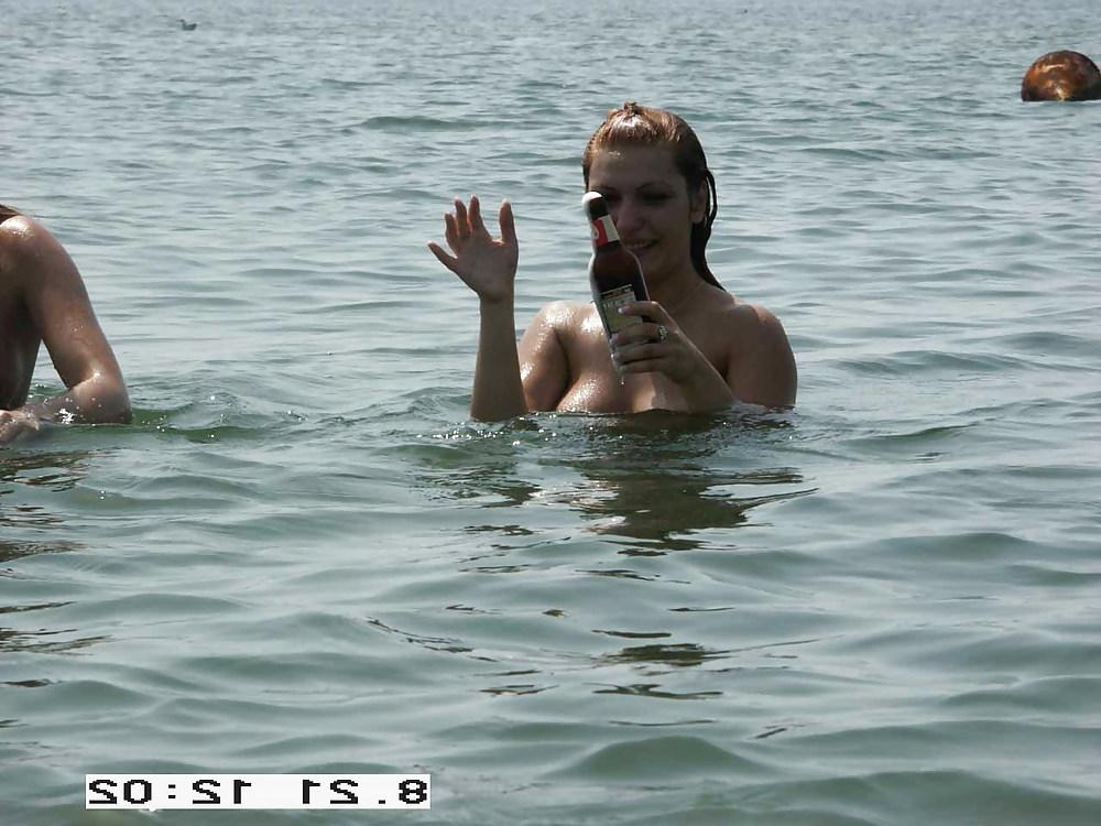 25P The beach 154
