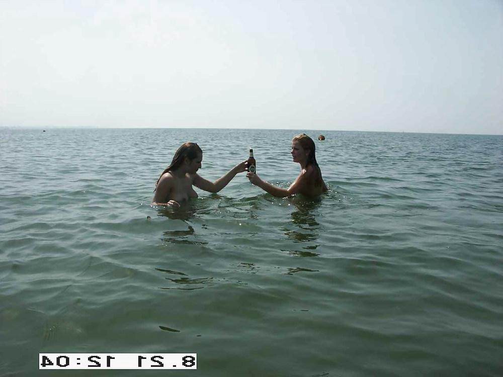 25P The beach 154