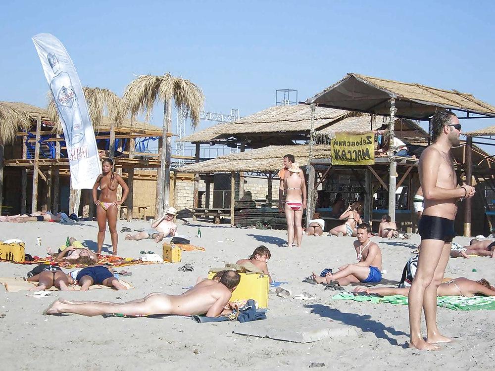 25P The beach 154