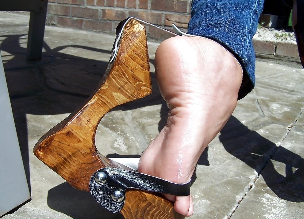 25P Feet no nylon 1 (by tm)