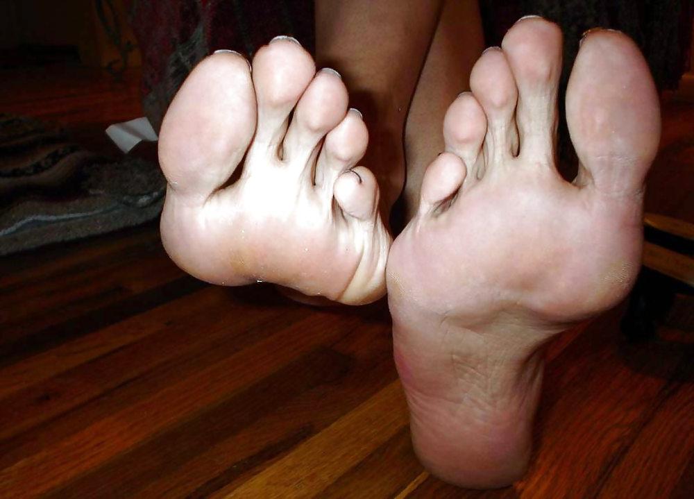 25P Feet no nylon 1 (by tm)