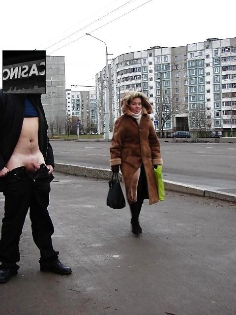 25P Flashing pics (not me) 