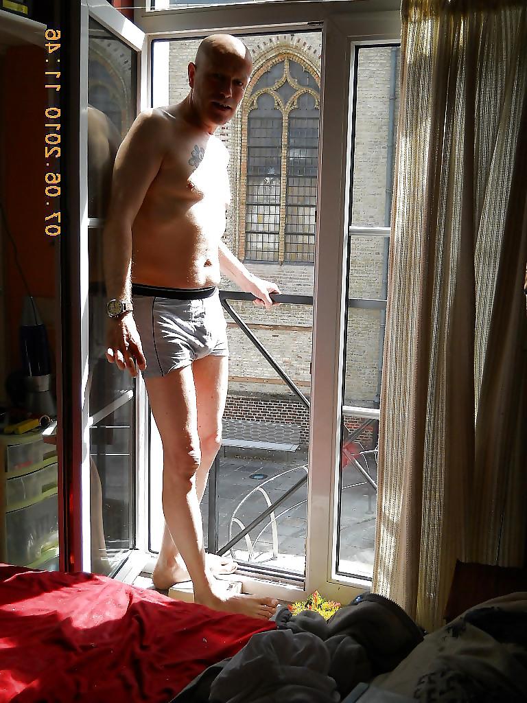 4P Strip in Window