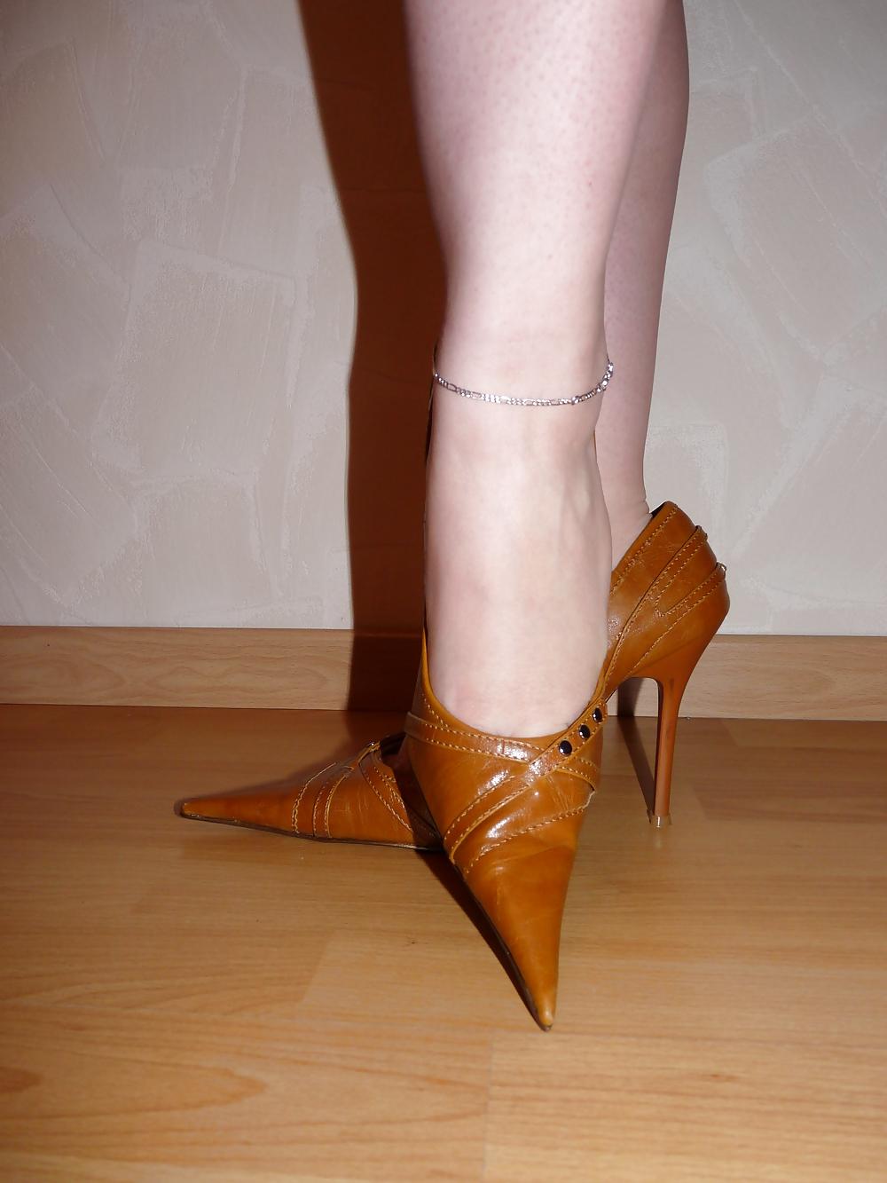 16P Wifes mega pointed shoe heels nylon pantyhose