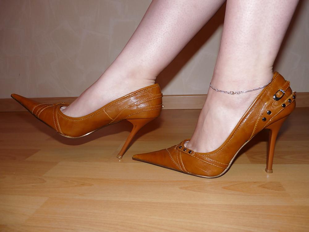 16P Wifes mega pointed shoe heels nylon pantyhose