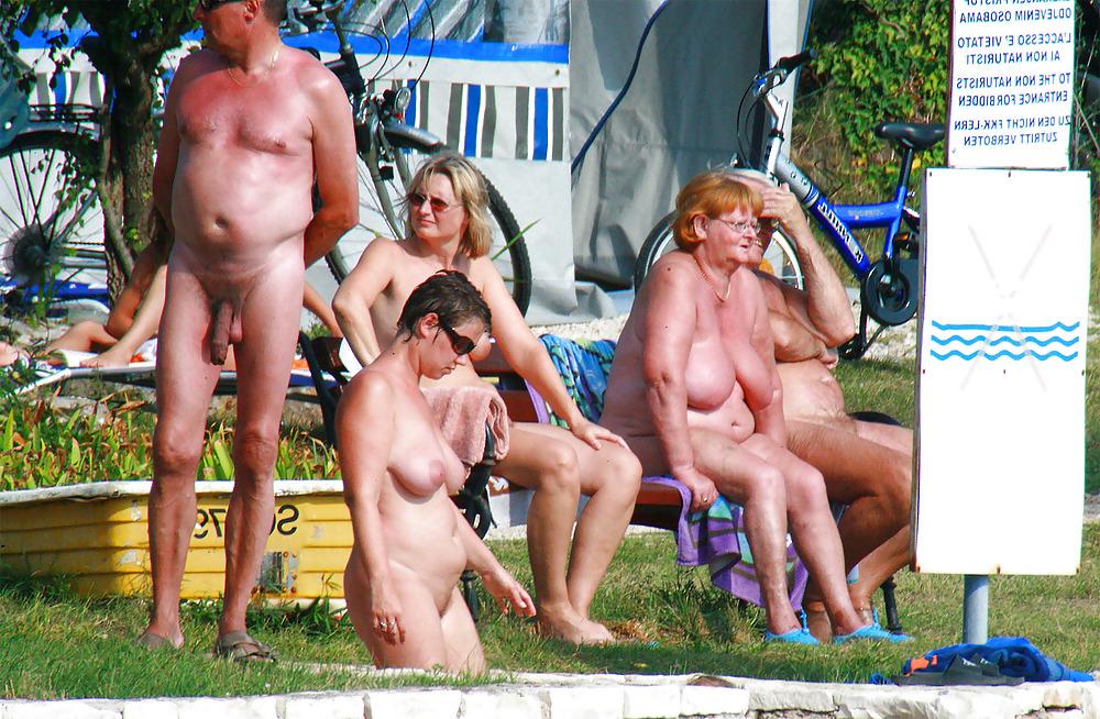 9P BIG COCKS Beach Old--MOE