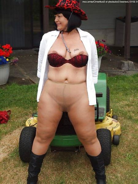13P Older Woman!