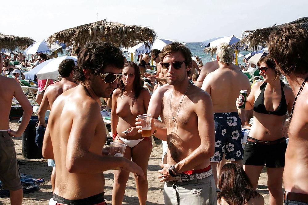 25P The beach 168