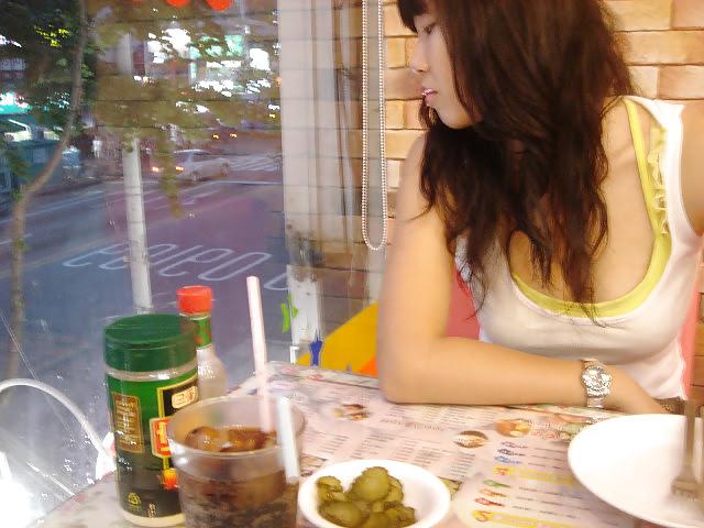25P Beautiful Korean Flashing!