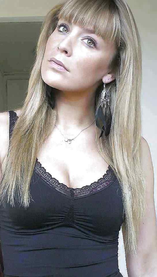 25P The Milf Files 5